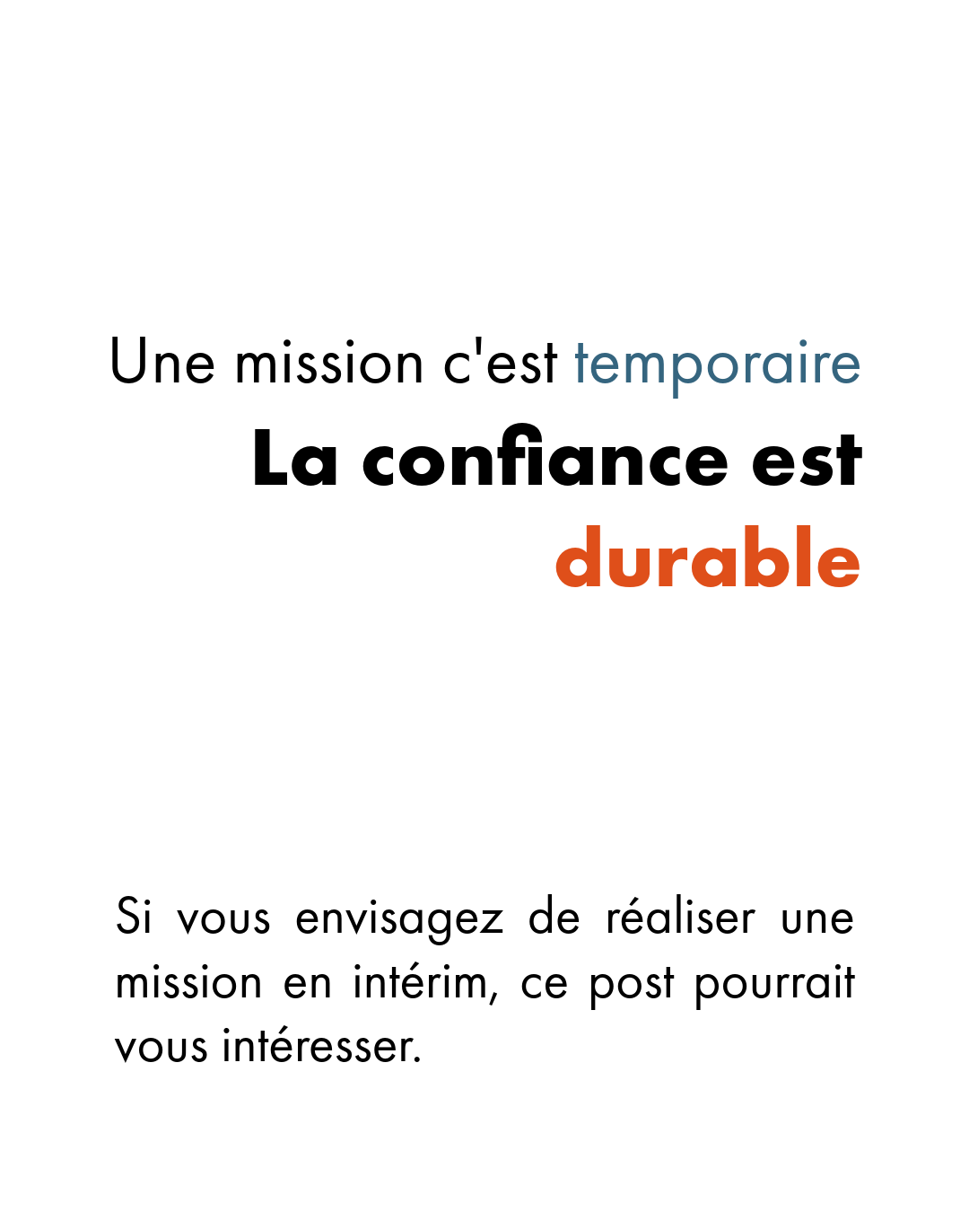 vendeuse comptoir dans un magasin de matériel professionnel avec étagères et produits techniques organisés.